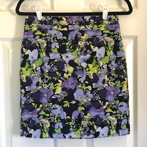 4/$10 Loft Lined Floral Skirt